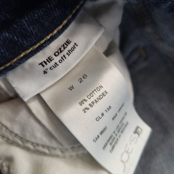 Joe's Jeans Shorts Womens 26 Blue Cut Off Distressed Mid Rise Thrashed Normcore - Picture 4 of 9